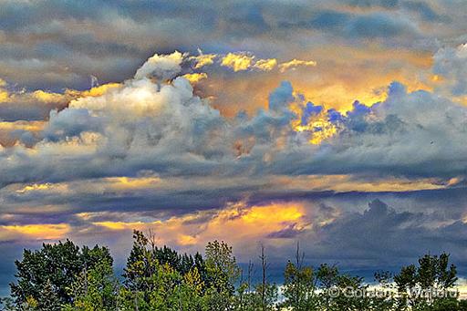 Evening Clouds_DSCF4526.jpg - Photographed near Kilmarnock, Ontario, Canada.